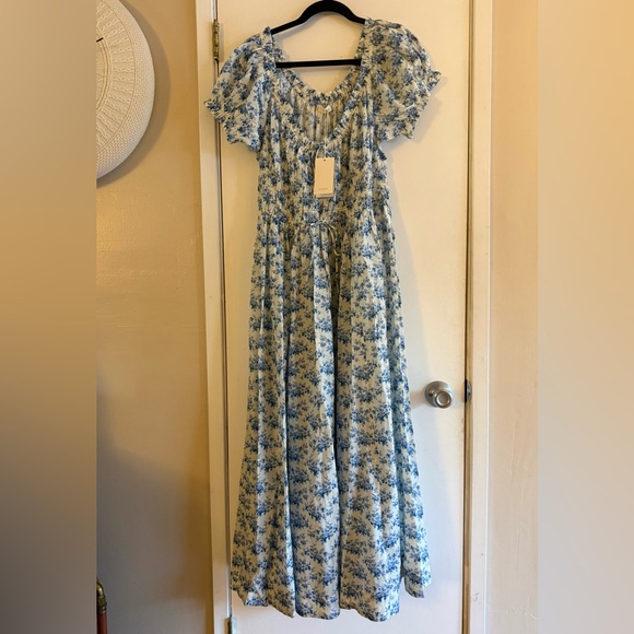 Doen Ashlynn Dress in Bleu Rosier Floral - Picture 2 of 7